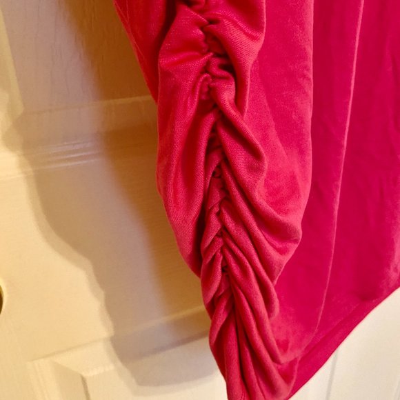 Barbie Pink - Side Runched T-shirt - b New York - Picture 4 of 6